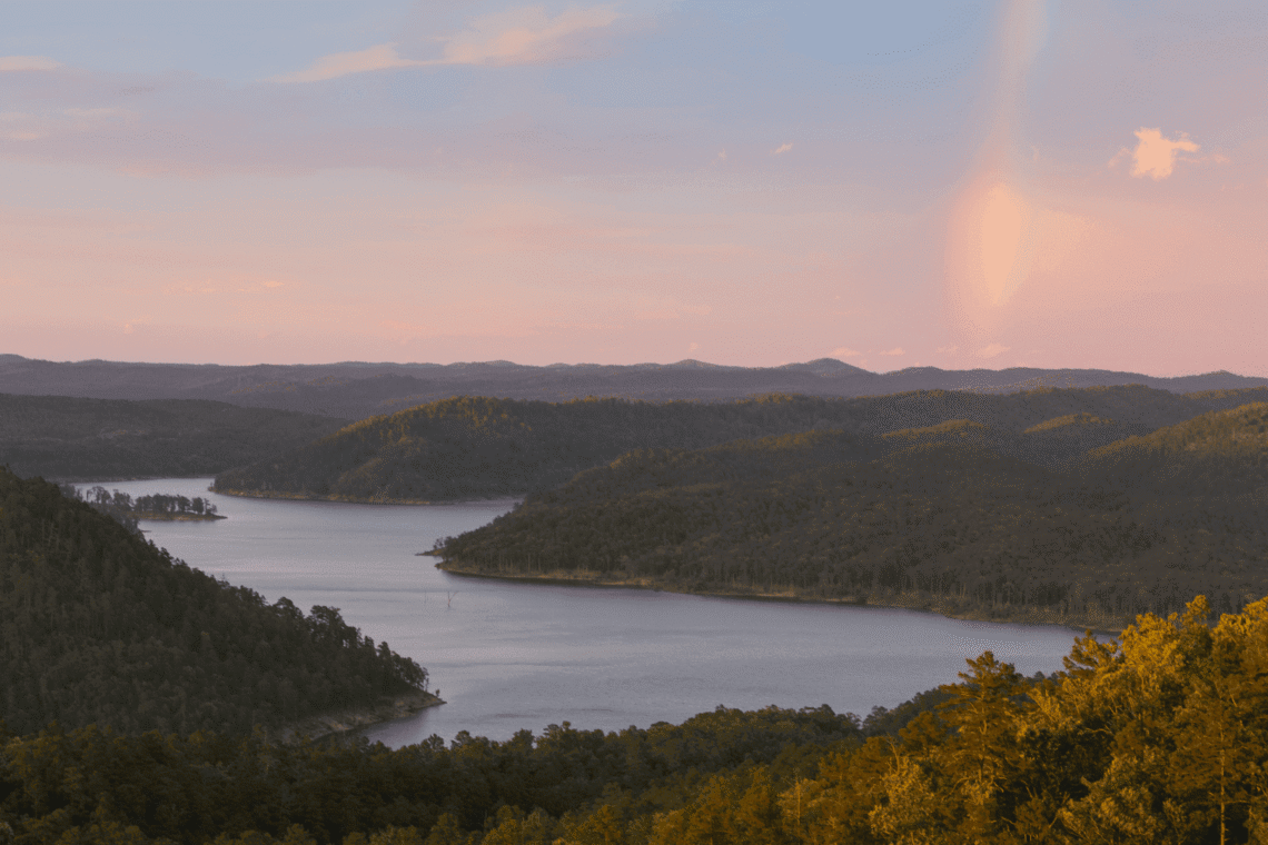 broken bow lake