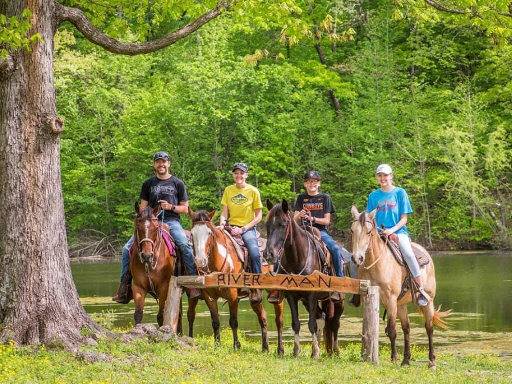 broken bow attractions