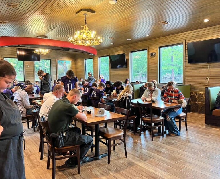 the lookout kitchen, broken bow restaurants