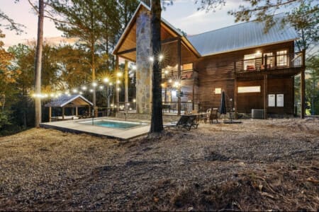 scissortail lodge cabin