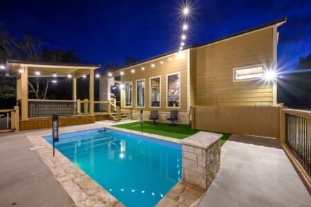 pent haus on the creek
