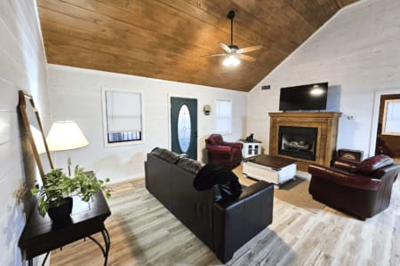 bear trail cabin broken bow