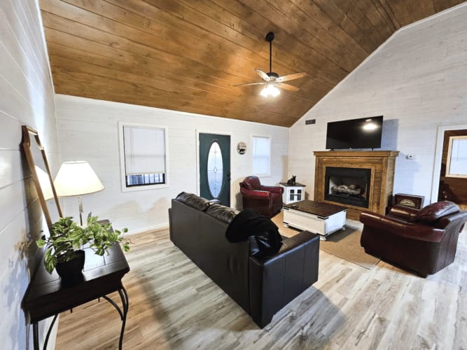 bear trail cabin broken bow