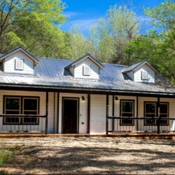 the luna lodge