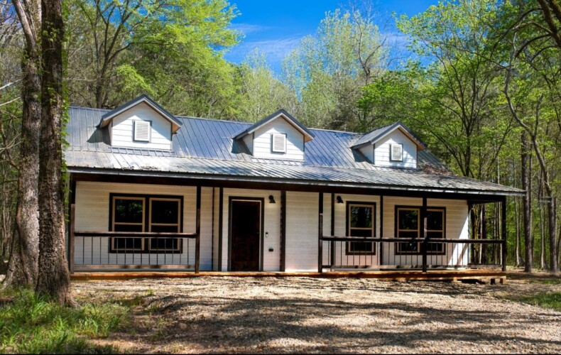 the luna lodge