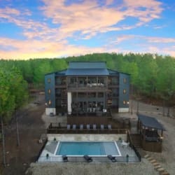 wild and Free - Broken Bow cabin with private pool and game room