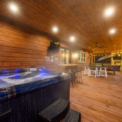 10 Bears - cabin in Broken Bow, Oklahoma, photo 12